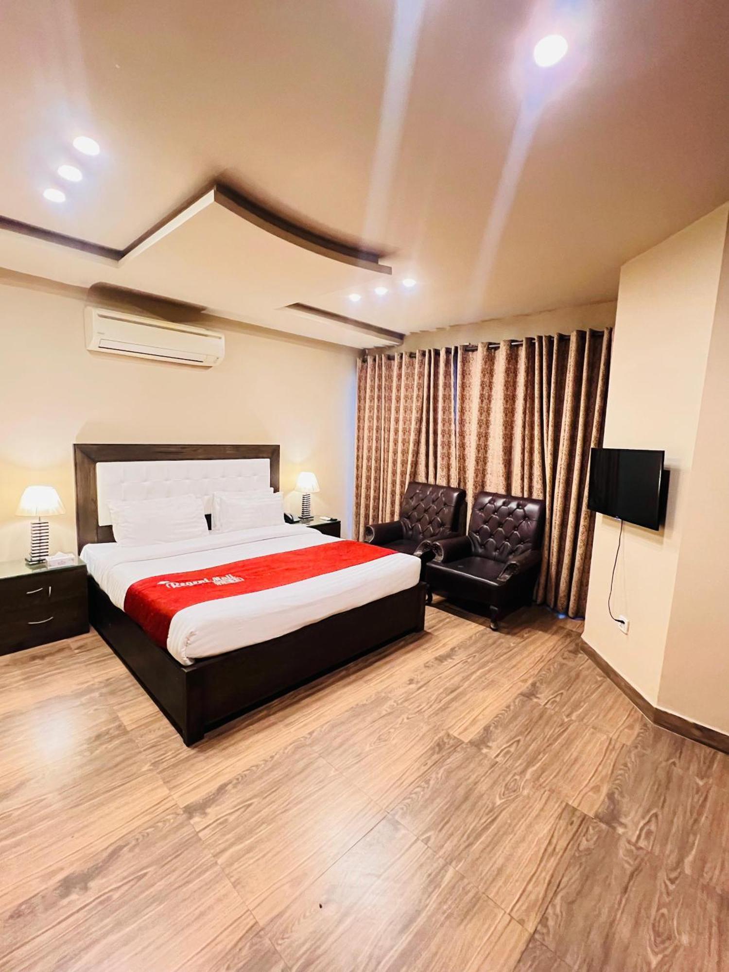 Grand Regent Hotel And Suites Faisalabad Exterior foto